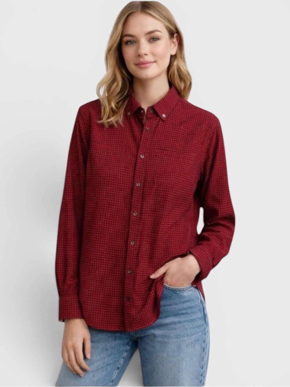 915 10/$50🏄🏻‍♀️ Gap Standard Fit Long Sleeve Button Down Red Plaid Shirt